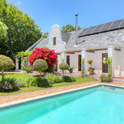 Constantia Hideaways - Leafsong Villa