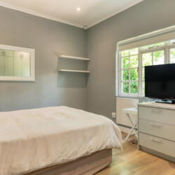Constantia Hideaways - Leafsong Villa