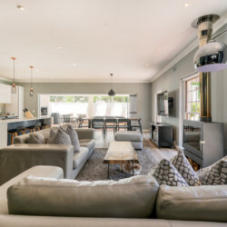 Constantia Hideaways - Leafsong Villa